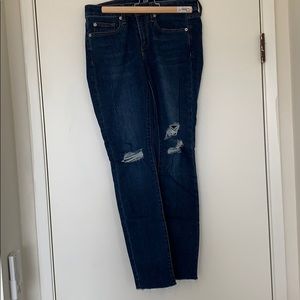 GAP Curvy True Skinny Distressed Jean